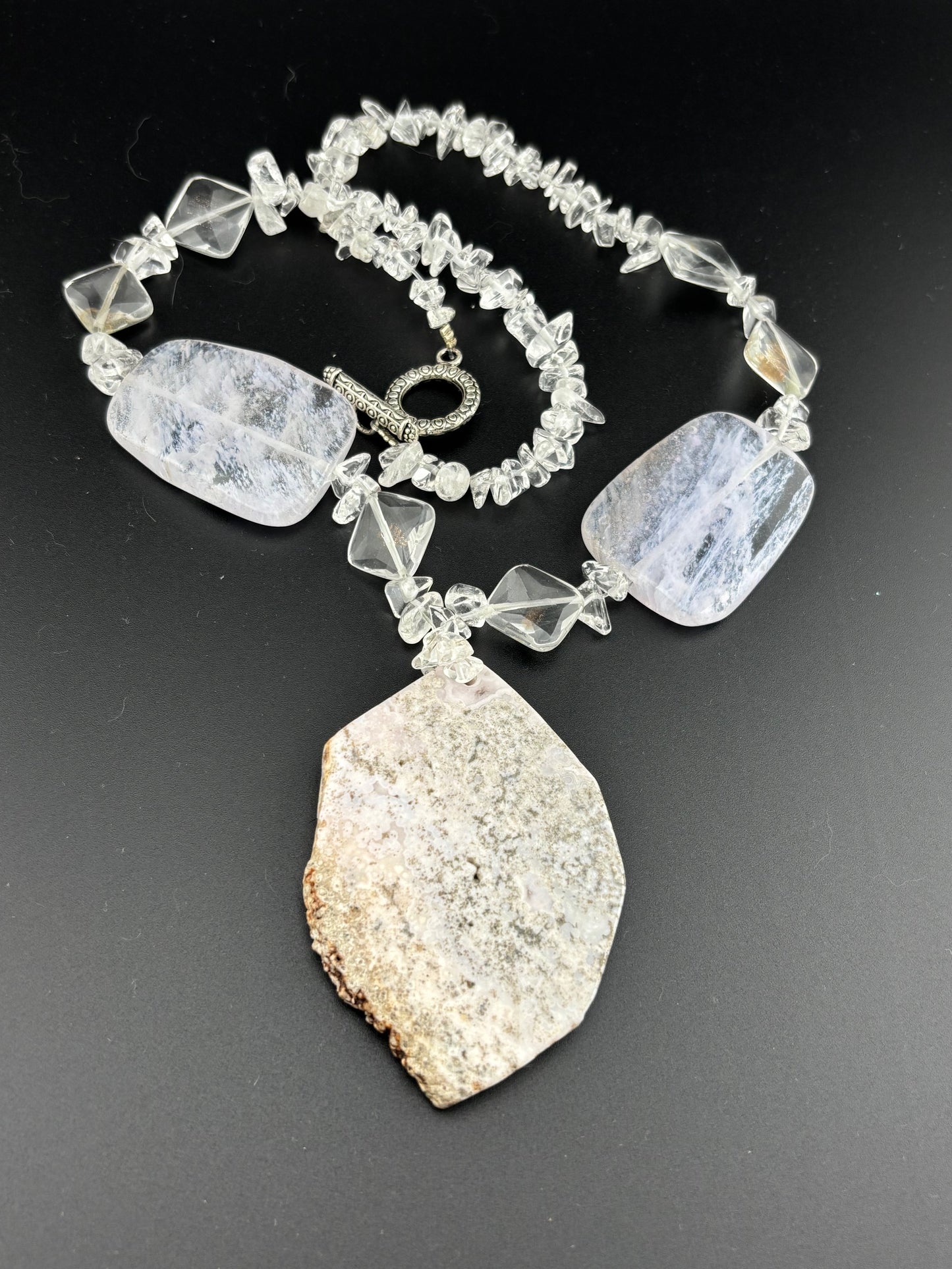 Natural Agate Slice Necklace with Toggle Clasp