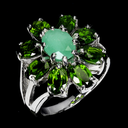 Oval Emerald 8x6mm Chrome Diopside 925 Sterling Silver Ring