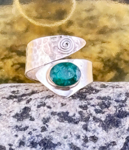 Two Tone Emerald 925 Sterling Silver Ring Size 9