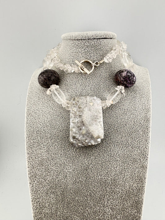 Agate Druzy Necklace with Toggle Clasp