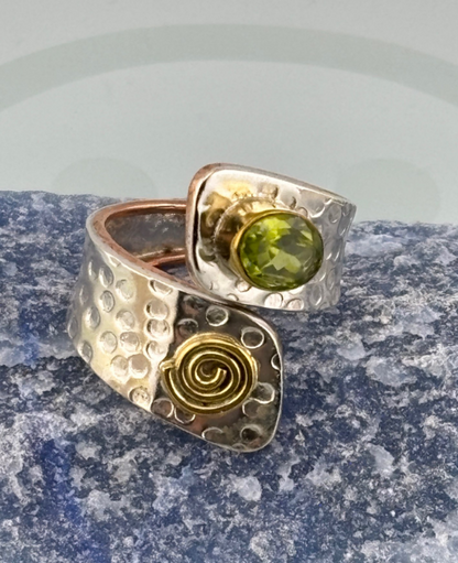 Two Tone Peridot 925 Sterling Silver Ring