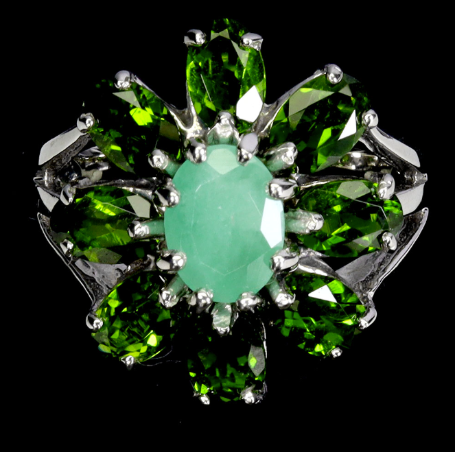 Oval Emerald 8x6mm Chrome Diopside 925 Sterling Silver Ring
