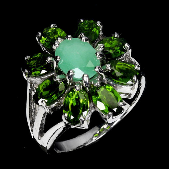 Oval Emerald 8x6mm Chrome Diopside 925 Sterling Silver Ring