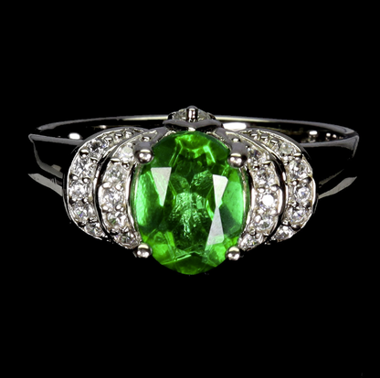 Oval Green Topaz 8x6mm 925 Sterling Silver Ring