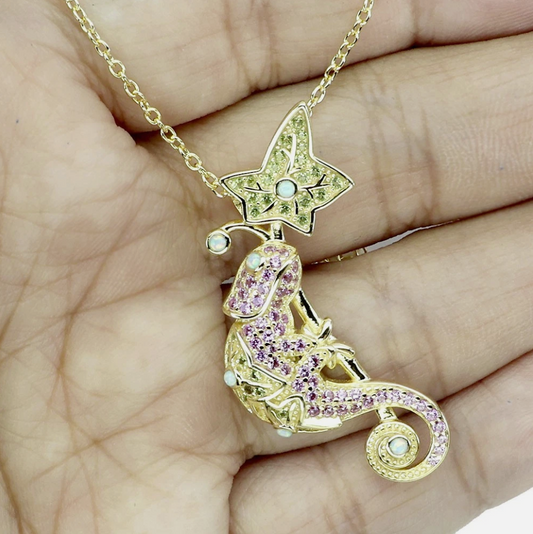 Chameleon Lizard Pendant Necklace 17 Inches