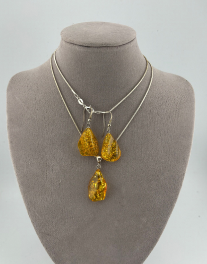 Baltic Amber Pendant and Earrings Set